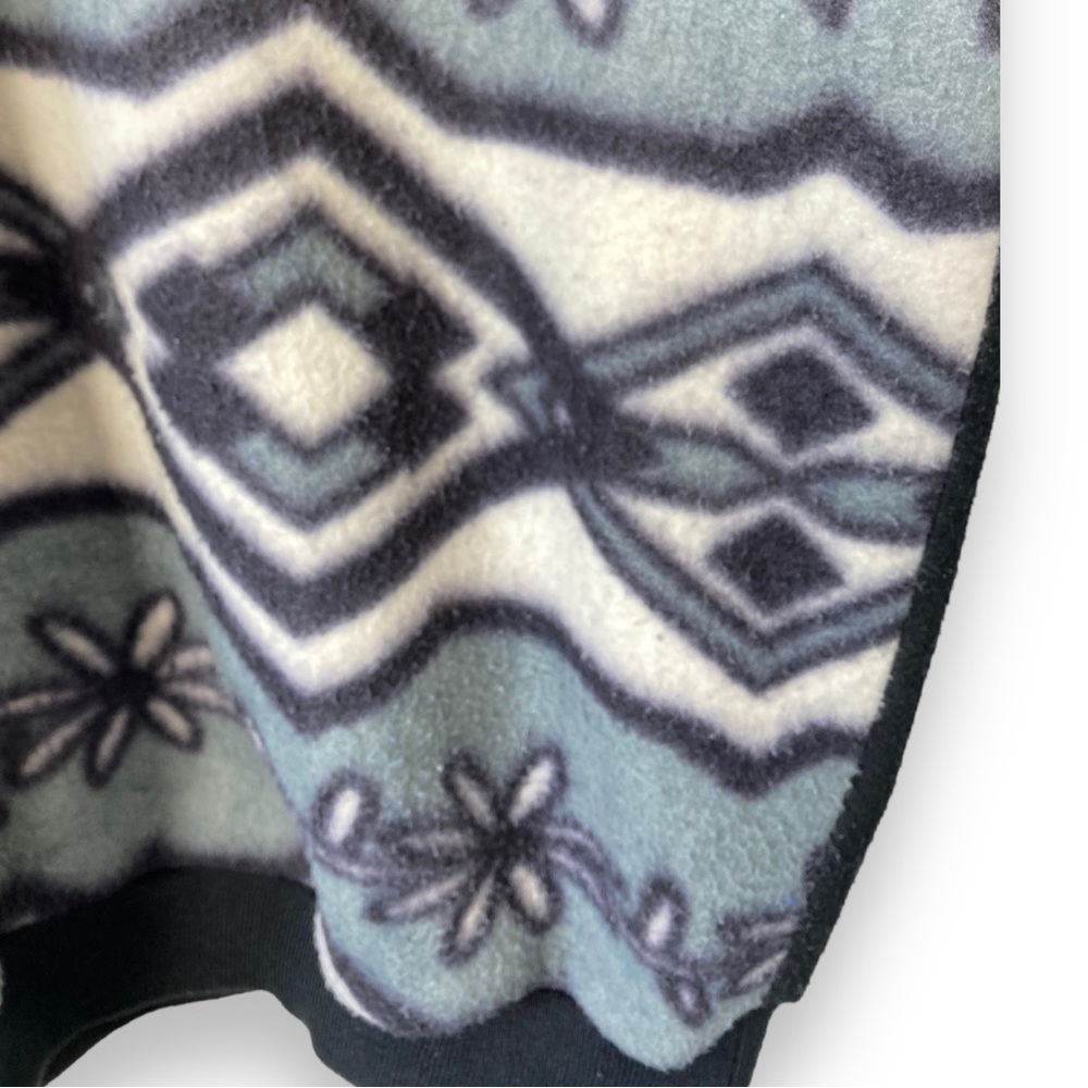 Black Grey Broadway Aztec Patterned Crazy Fleece - Picture 8 of 9